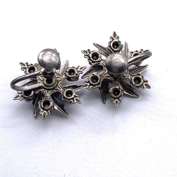 Vintage Blue Rhinestone Swirl Snowflake Screw Back Earrings clip on - Picture 5 of 5